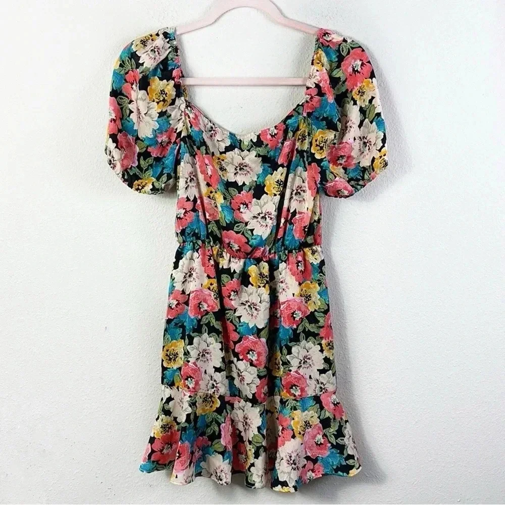 Zara Floral Mini Dress Silk Satin Feel V-Neck Puff Sleeves Button Accents SZ XS
